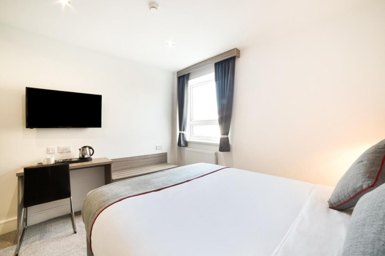 The Connaught Hotel Вулвергемптон Екстериор снимка